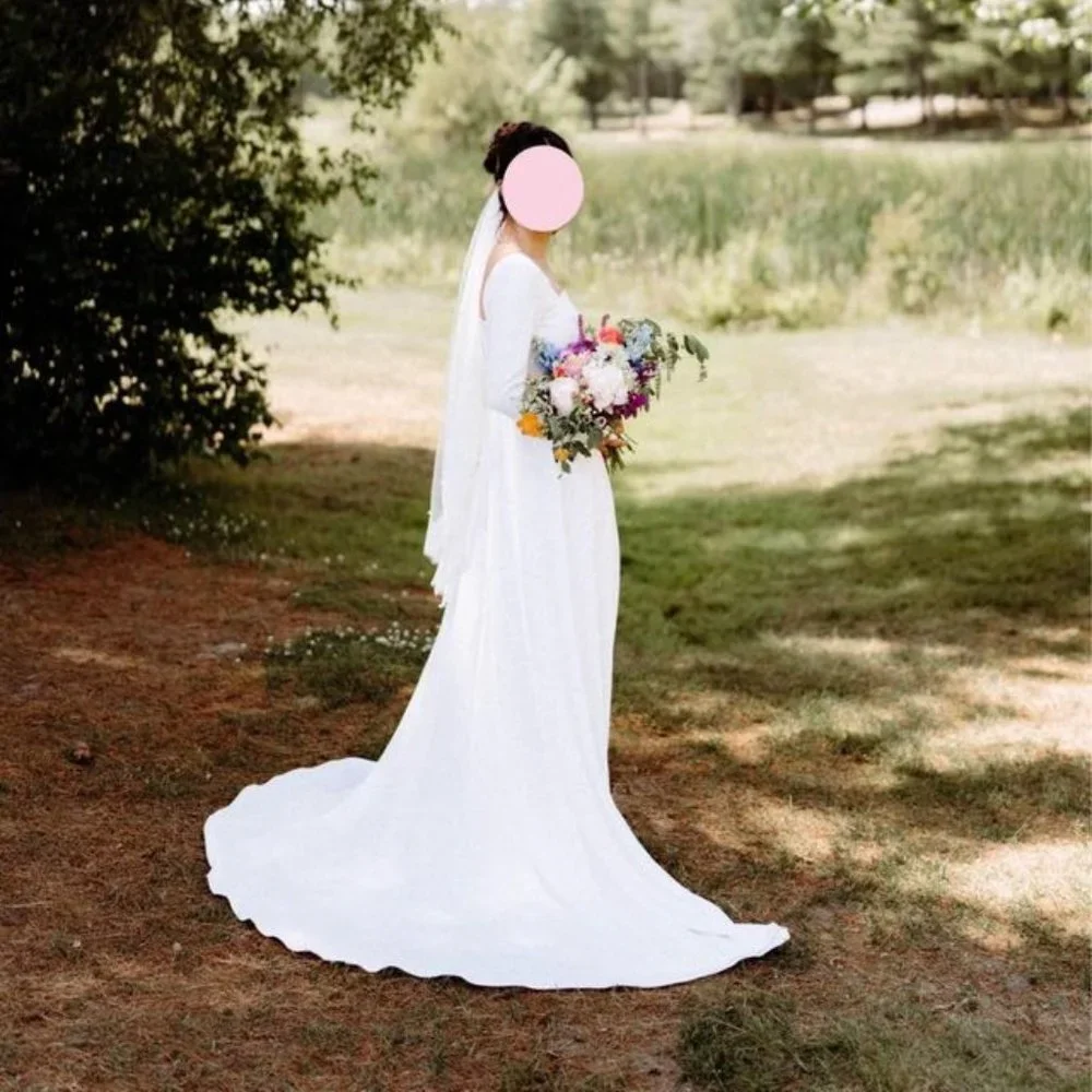 Bridal gown - Picture 10 of 15